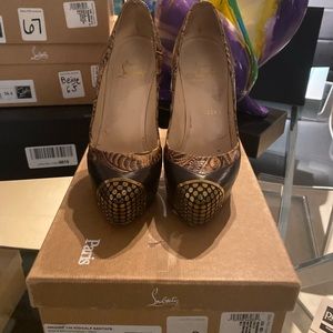 Authentic Christian Louboutin Maggie Santa Fe